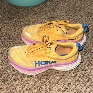 HOKA Bondi 8 Sneakers